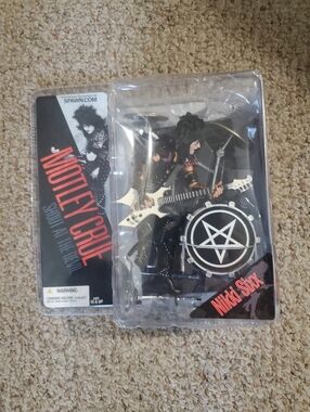 Mötley Crüe Nikki Sixx Action Figure - Black